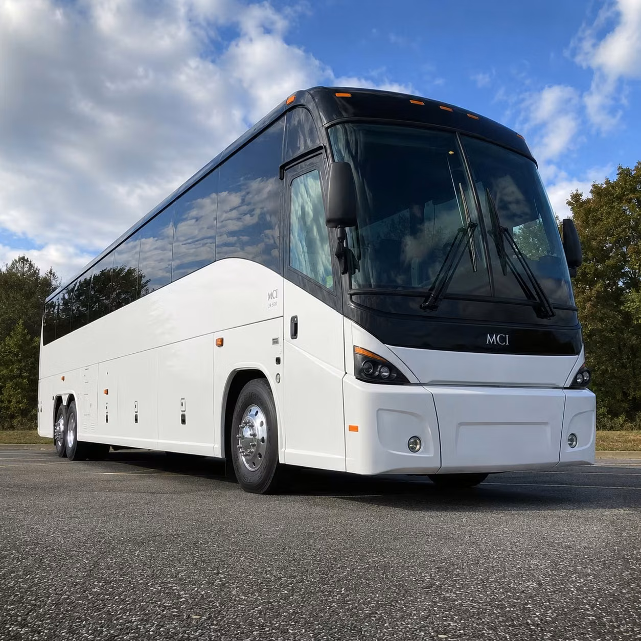 event and conference shuttle buses for livonia businesses
