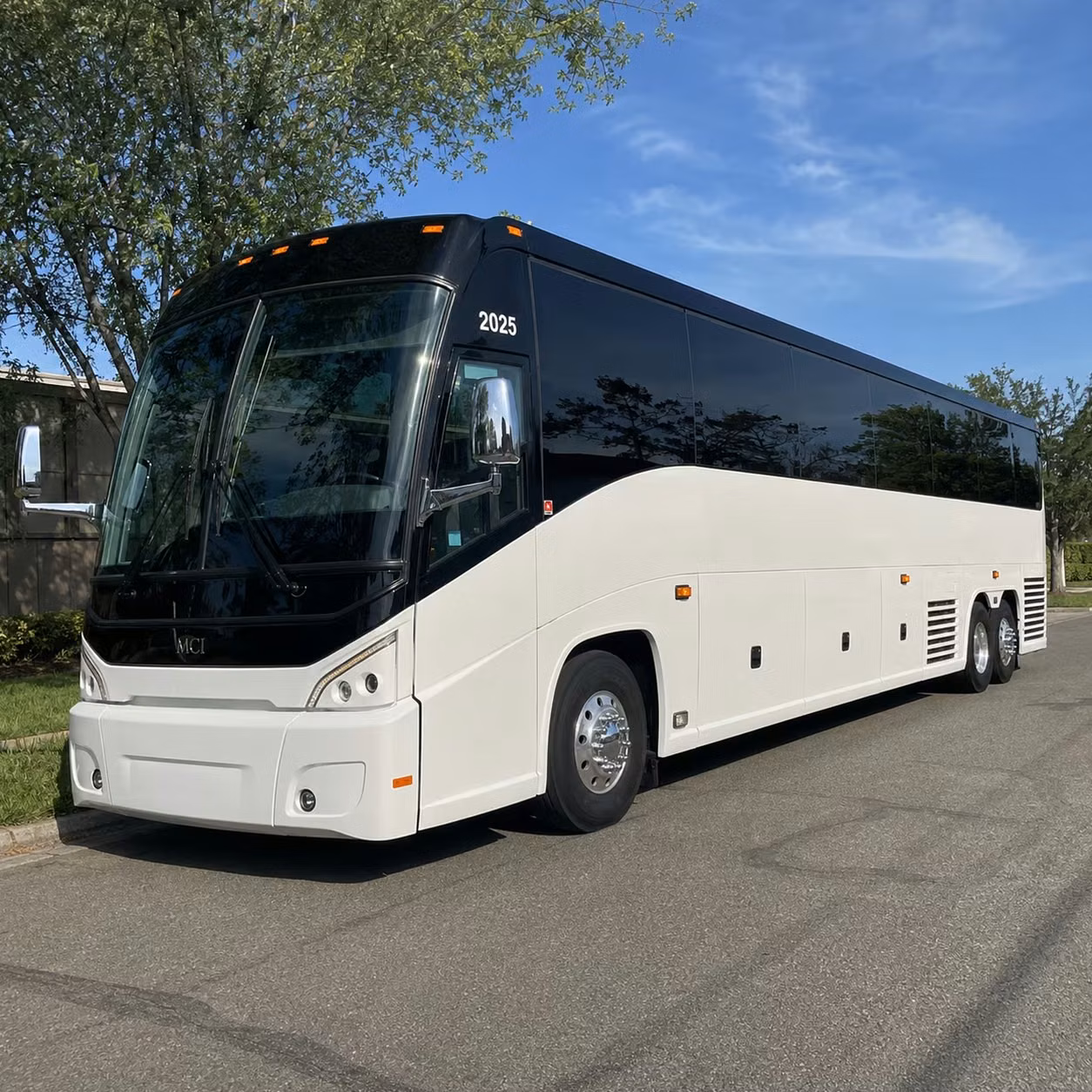 finding group transportation from livonia has never been this fast or this easy