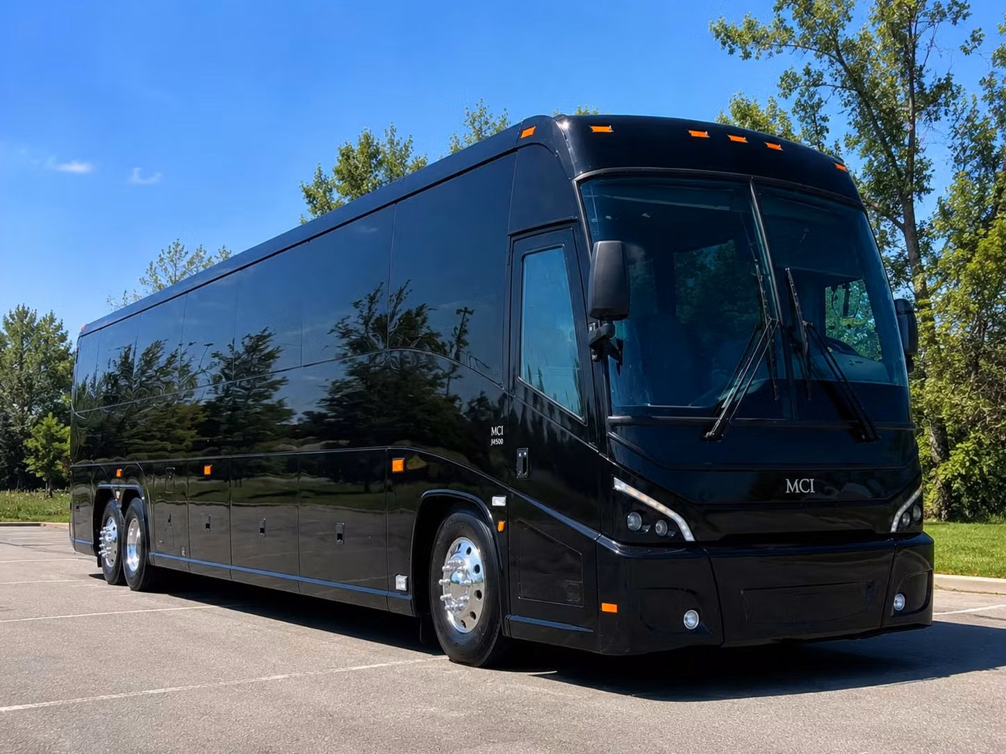 minibus rentals for smaller livonia prom groups who want a private comfortable ride